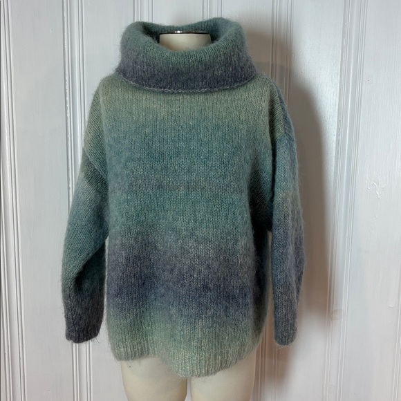 Sweaters - ☁️ Chunky Oversized Cloud-Soft Knit Turtleneck Sweater | Size L